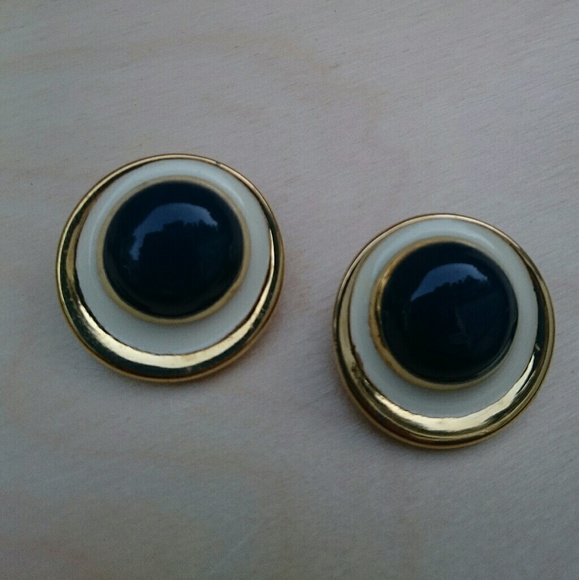 ☔Stormy-Side Up🍳 - Picture 4 of 4